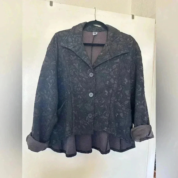 Dress To Kill High Low Knit Jacket with Pockets - Picture 4 of 8